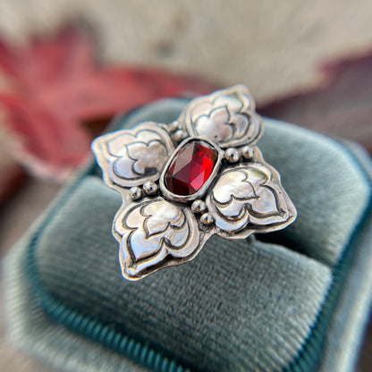 Timeless Floral Mozambique Garnet (size 8.5)